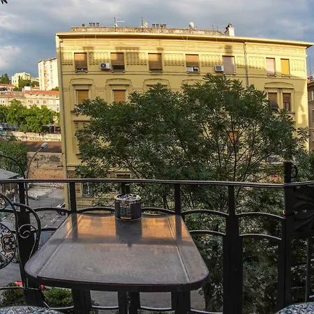 Pensiune 4 Two Rijeka